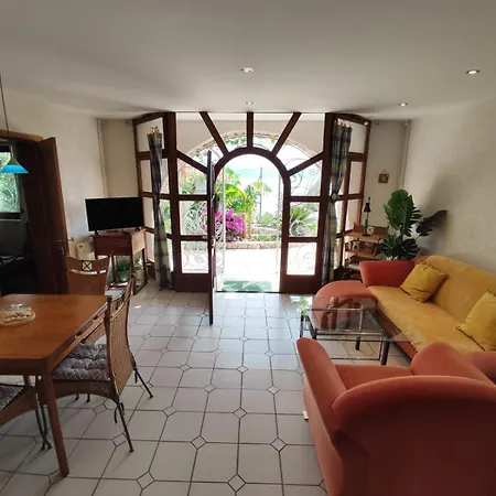 Mihael Apartment *