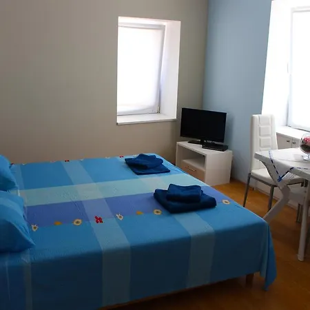 Mihael Apartment *
